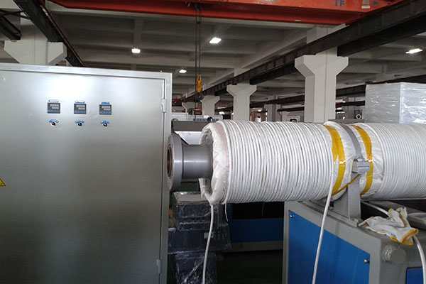 電磁加熱塑料擠出機 電磁加熱塑料擠出機