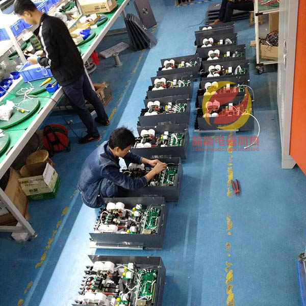 電磁加熱器生產進行中 電磁加熱器生產進行中