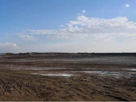 要實(shí)現(xiàn)“藍(lán)天白云”，仍需要我們的努力