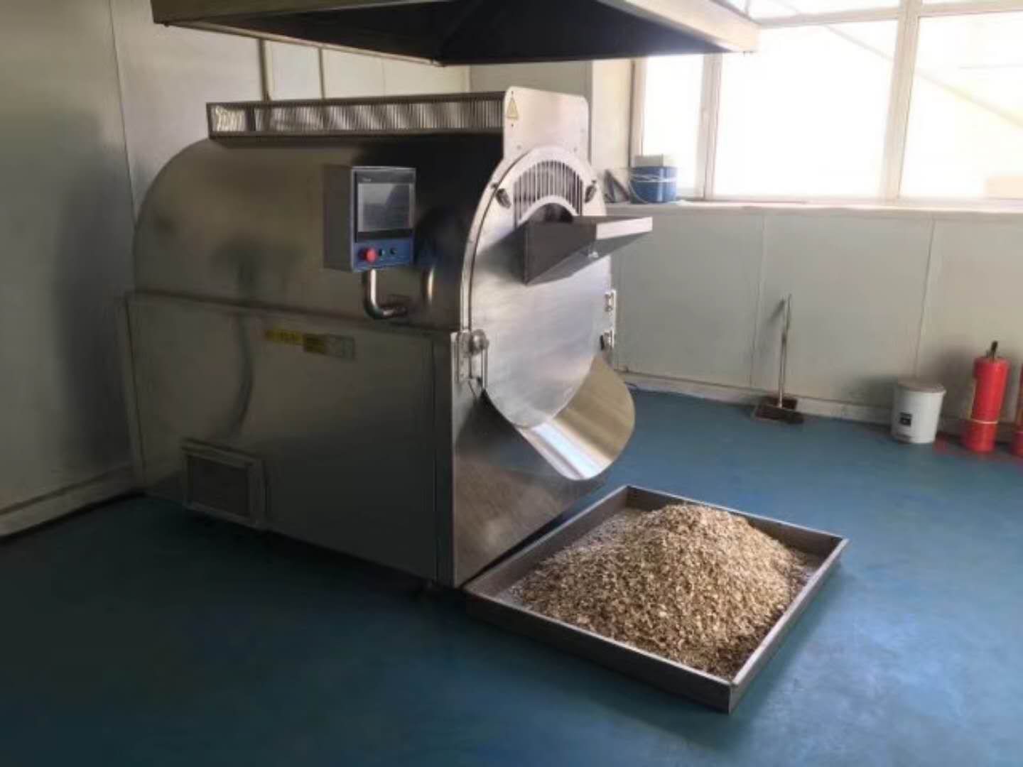 電磁加熱炒藥機(jī) 電磁加熱炒藥機(jī)